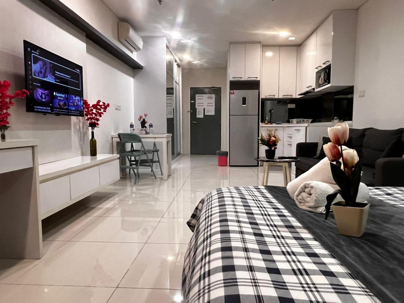 Summer Suites Klcc By Homestay Kuala Lumpur Exterior foto