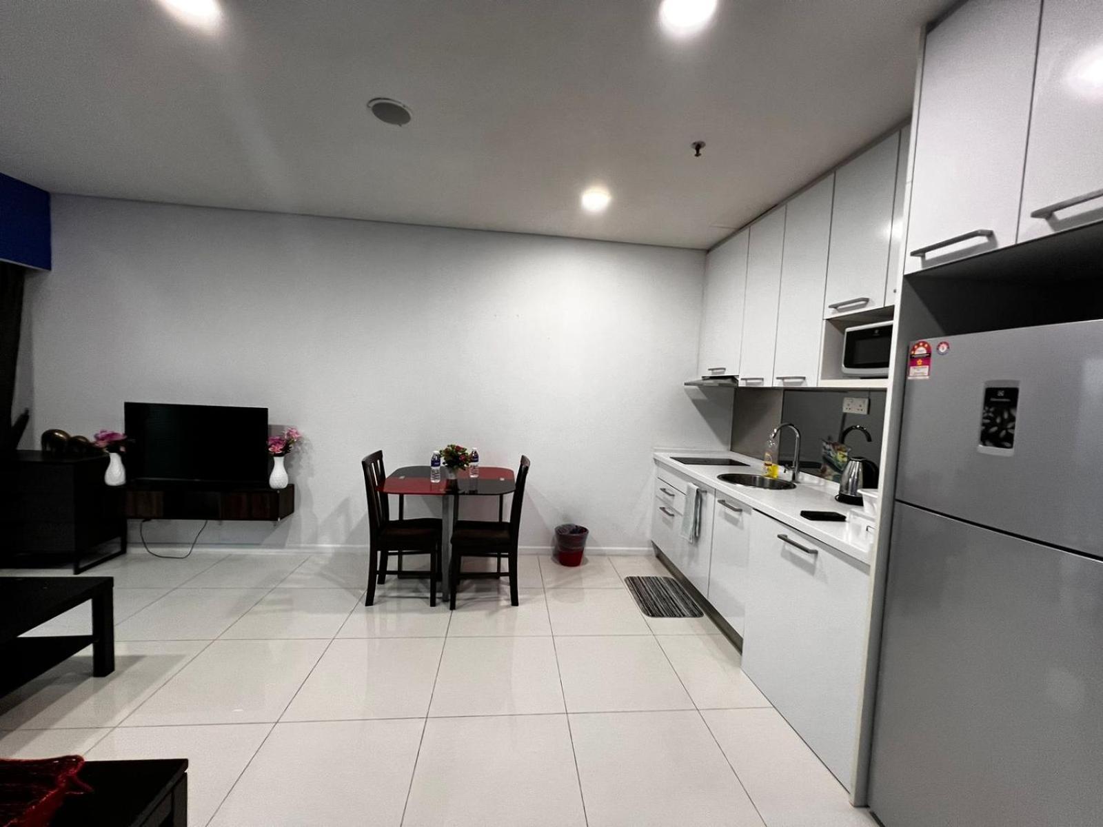Summer Suites Klcc By Homestay Kuala Lumpur Exterior foto